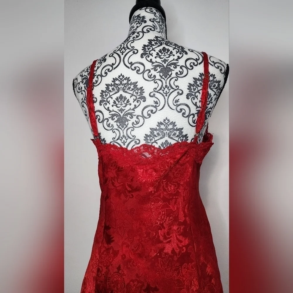 Victorias Secret Vintage Gold Label Lace Slip Dress size Medium